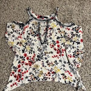 Long sleeve excellent condition. Worn 2 times